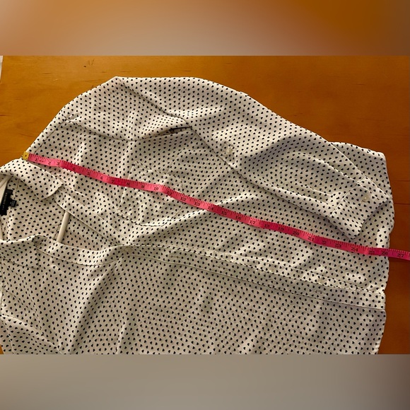 FREE w/bundle🙃 The Limited Heart Pattern Button-up size S - Picture 8 of 8